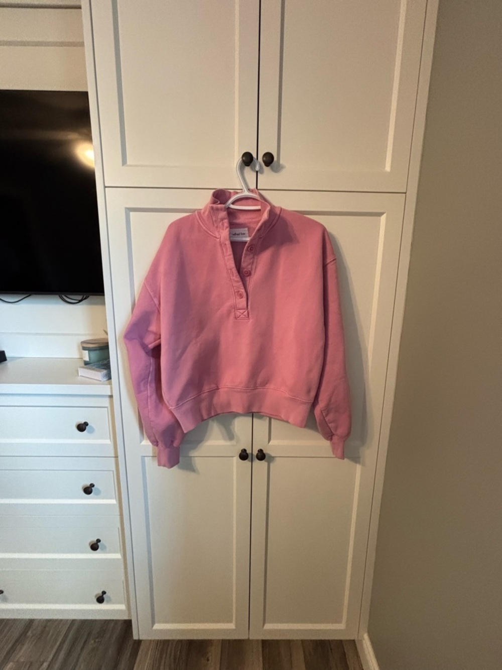 Wilfred Free Pink Cropped Sweatshirt Size 2 | Cozy Pullover

⸻ - Picture 5 of 8